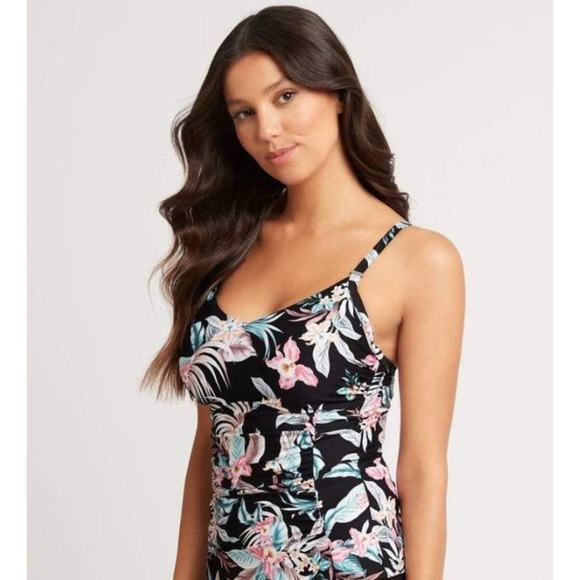 New Sea Level Escape Twist Front One Piece Black Women's Size 4 - Picture 1 of 12